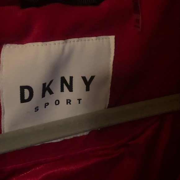 Red DKNY sport puffer jacket ~ velvet & satin - Picture 5 of 6